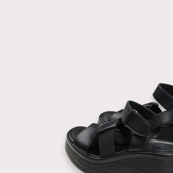 Дамски ежедневни сандали черни 220-45-35